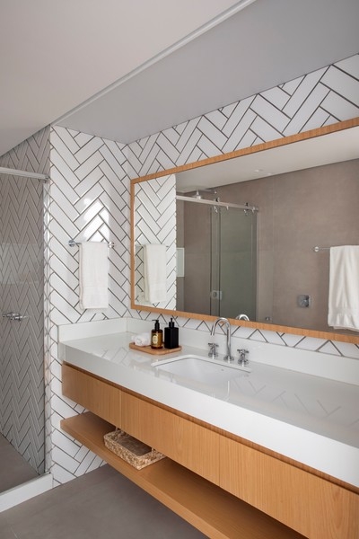 Дом под Рио-де-Жанейро с бассейном и необычной сауной