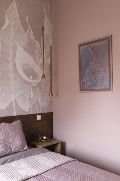 Двухэтажный дуплекс 75 кв. м с необычным интерьером для яркой хозяйки