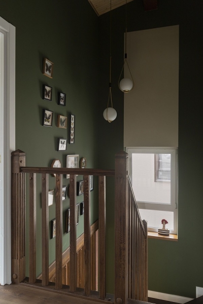 Двухэтажный дуплекс 75 кв. м с необычным интерьером для яркой хозяйки