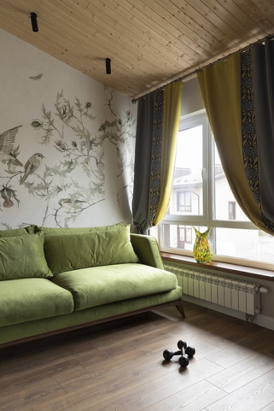 Двухэтажный дуплекс 75 кв. м с необычным интерьером для яркой хозяйки