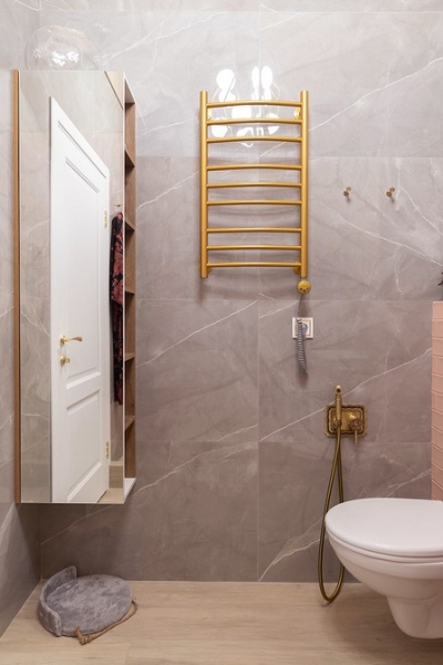 Двухэтажный дуплекс 75 кв. м с необычным интерьером для яркой хозяйки