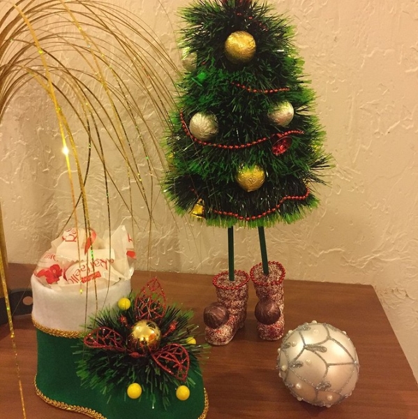 Елка из мишуры своими руками: идеи оформления и 5 пошаговых инструкций (36 фото)