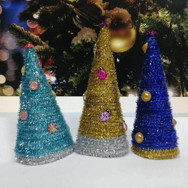 Елка из мишуры своими руками: идеи оформления и 5 пошаговых инструкций (36 фото)