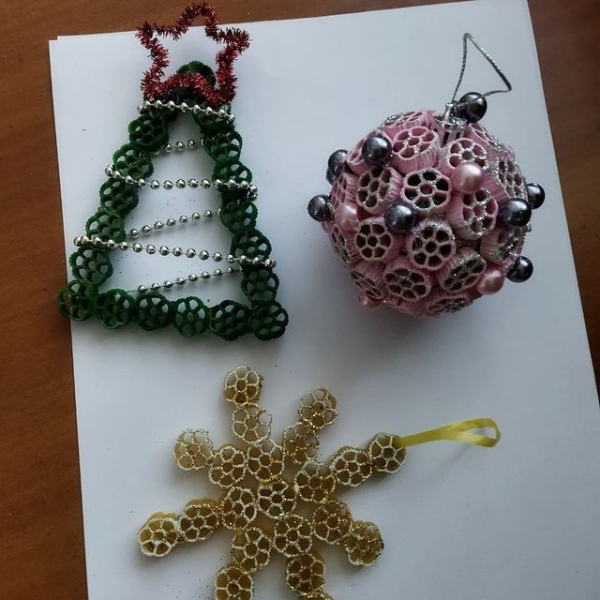 Игрушки на елку своими руками: 13 простых идей и 86 фотопримеров