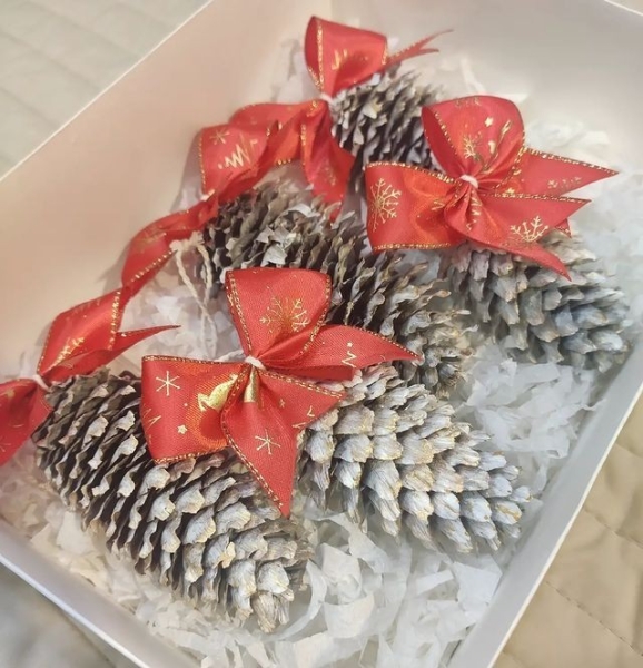 Игрушки на елку своими руками: 13 простых идей и 86 фотопримеров