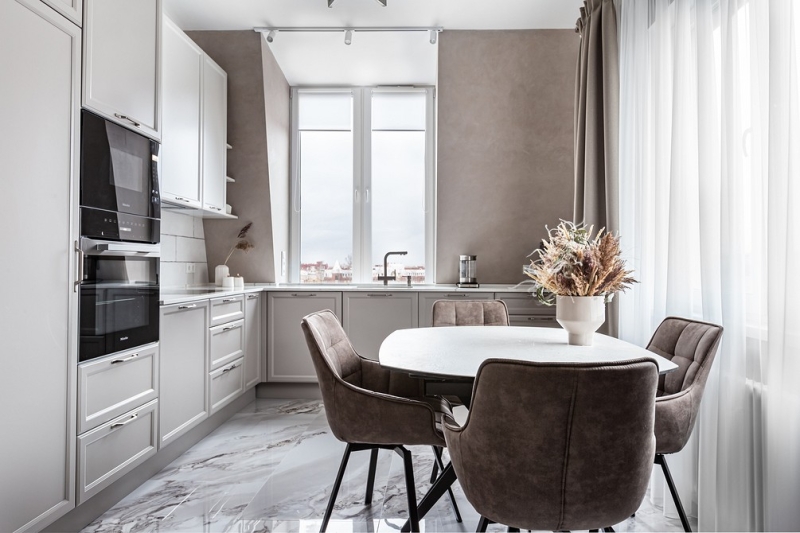 Интерьер вне времени: квартира 60,4 кв. м для семьи