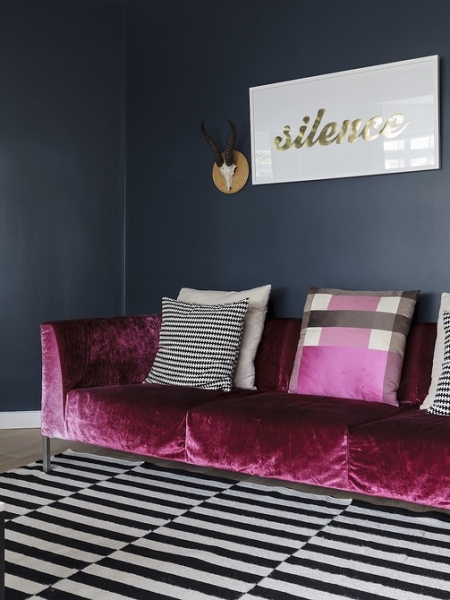 Как использовать в интерьере цвет года-2023 Pantone Viva Magenta: 4 совета от дизайнеров