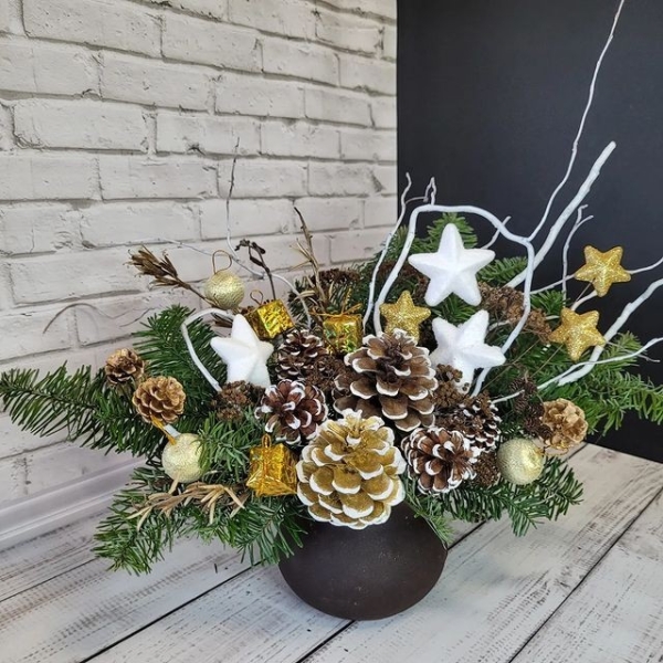 Как сделать новогодние композиции своими руками: идеи с видеоинструкциями и 62 фото