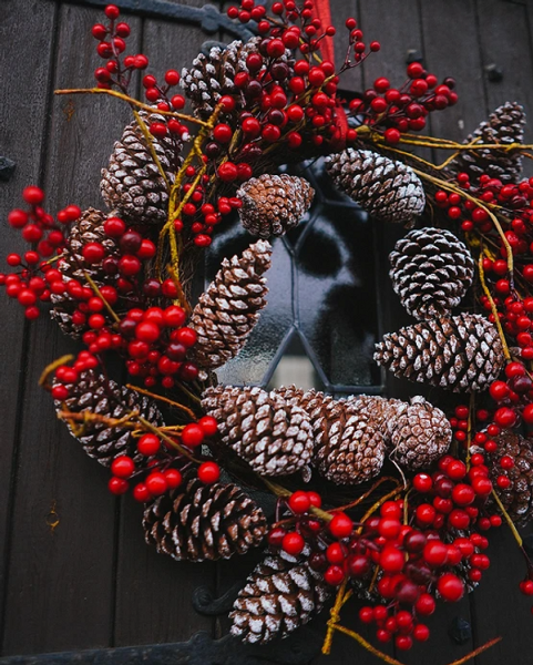 Как сделать новогодние композиции своими руками: идеи с видеоинструкциями и 62 фото