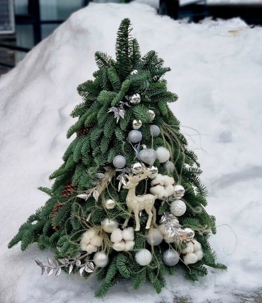 Как сделать новогодние композиции своими руками: идеи с видеоинструкциями и 62 фото