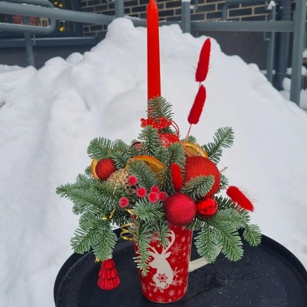 Как сделать новогодние композиции своими руками: идеи с видеоинструкциями и 62 фото