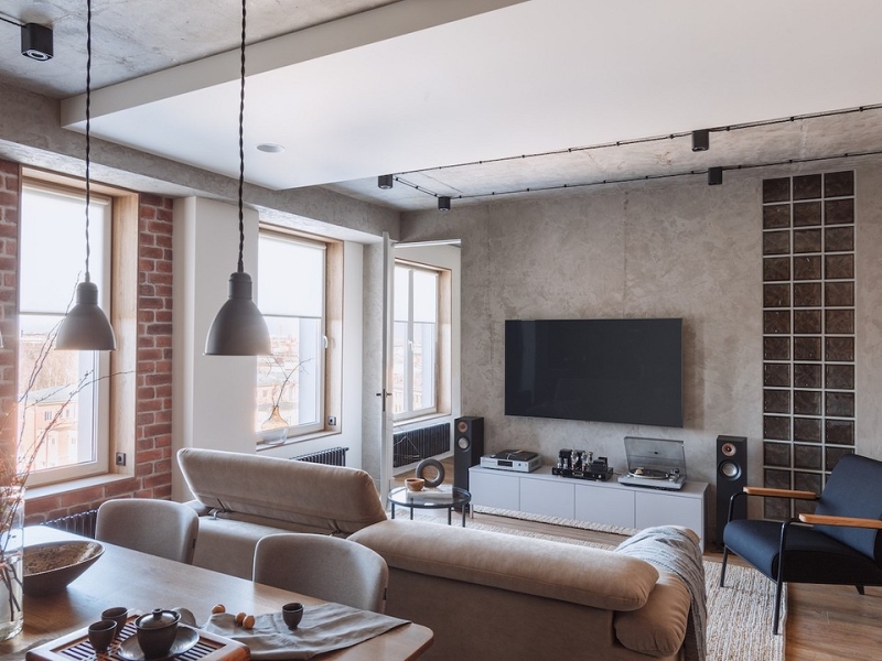 Как скомбинировали черты лофта и минимализма в одной квартире: реальный пример