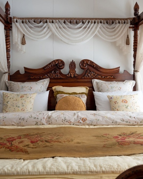 Как в сказке: волшебный новогодний декор небольшого деревенского дома 1967 года постройки