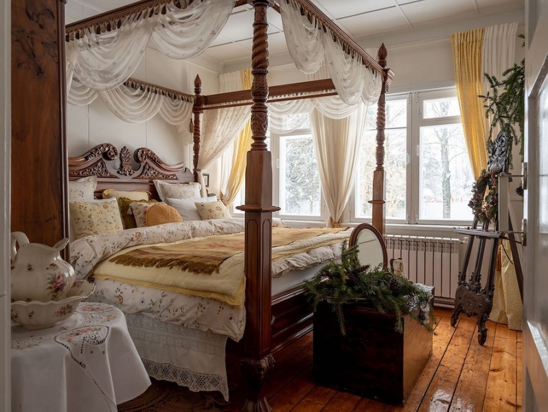 Как в сказке: волшебный новогодний декор небольшого деревенского дома 1967 года постройки