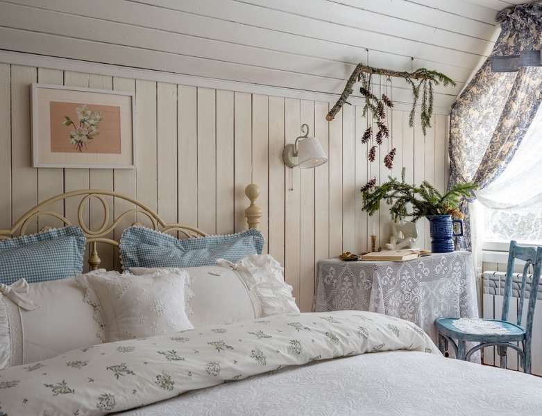 Как в сказке: волшебный новогодний декор небольшого деревенского дома 1967 года постройки