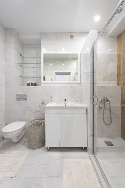 Коврик для туалета и ванной: материалы, правила выбора и 33 фото удачных решений