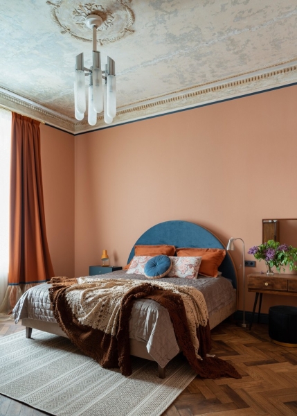 Квартира в бывшем доходном доме в Санкт-Петербурге