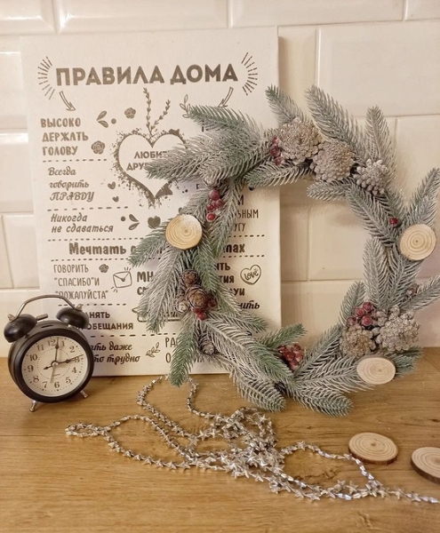 Новогодний венок своими руками: 7 разных вариантов с видеоинструкциями и 63 фото