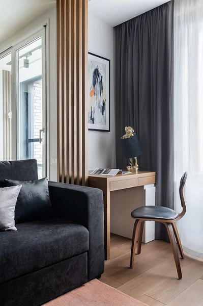 Рабочая зона у окна: советы по обустройству и идеи для разных комнат (92 фото)