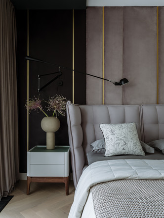 Сила контраста: строгая мужская квартира 112 м&sup2;