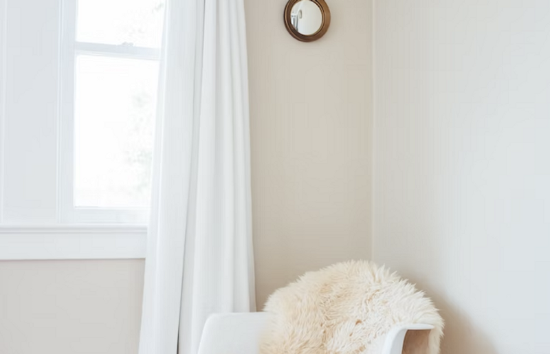 7 проверенных способов сделать темную комнату уютнее