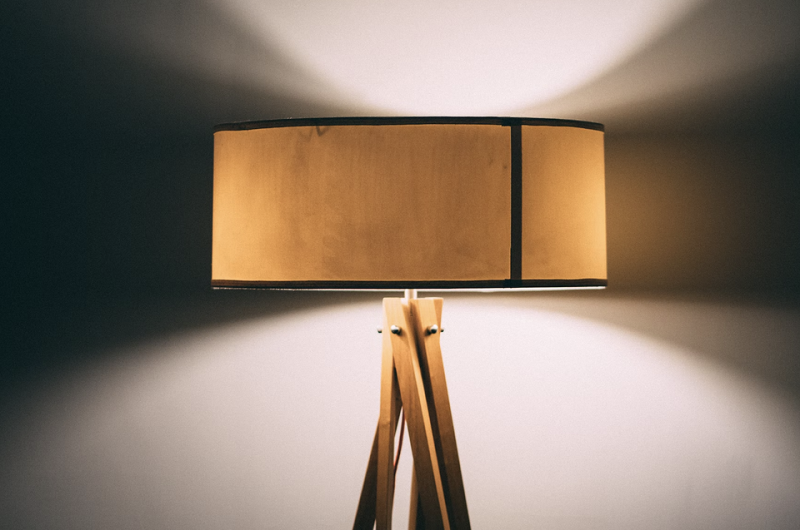 7 проверенных способов сделать темную комнату уютнее