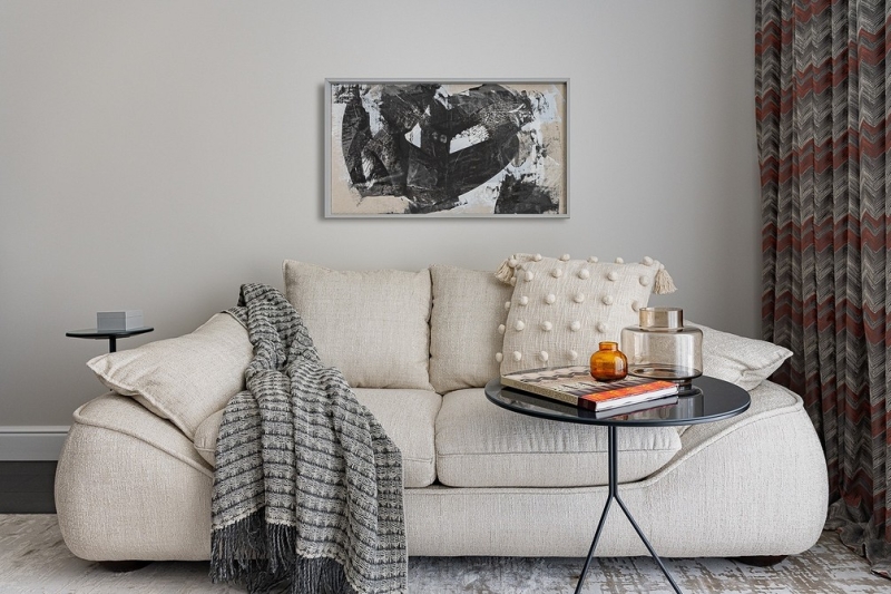 Белый диван в интерьере: какой выбрать, куда поставить, с чем сочетать (90 фото)