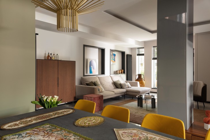 Дом в Неаполе для молодой пары с атмосферой 1970-х