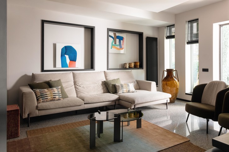 Дом в Неаполе для молодой пары с атмосферой 1970-х