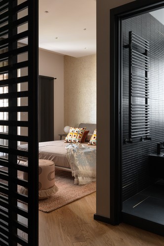 Дом в Неаполе для молодой пары с атмосферой 1970-х