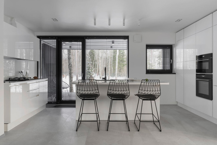 Интерьер с обложки: деревянный дом на берегу Финского залива