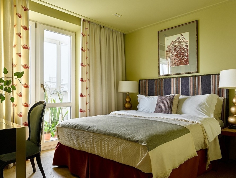 Как разместить гардеробную в спальне: 8 идей с планировками от дизайнеров