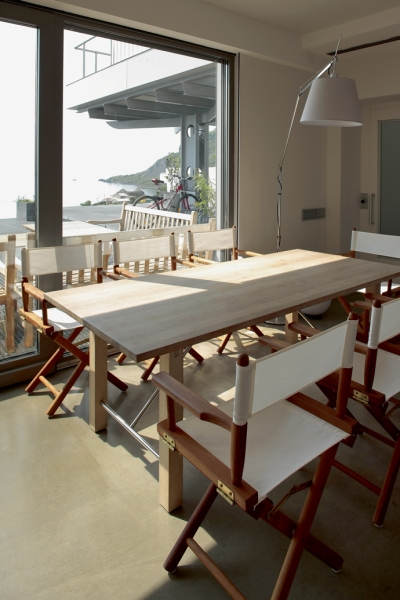 Необычный дом на берегу Черного моря