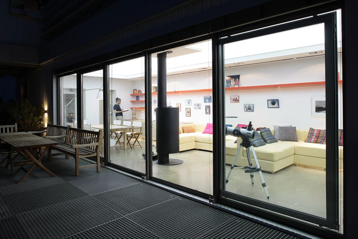 Необычный дом на берегу Черного моря