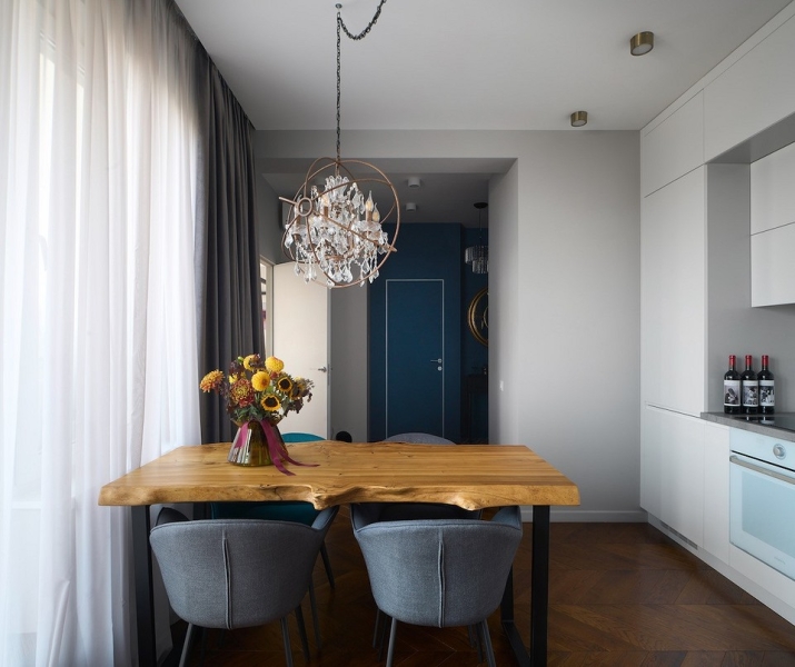 Нью-Йорк с французским акцентом: квартира в Екатеринбурге для девушки