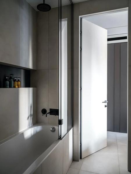 Полка в ванную комнату: виды, варианты размещения и 72 стильных фото в интерьере