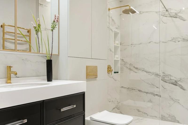 Полка в ванную комнату: виды, варианты размещения и 72 стильных фото в интерьере