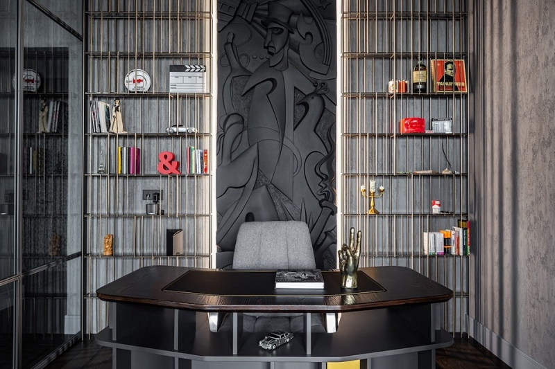 Темные цвета и много лепнины: квартира в старом фонде Санкт-Петербурга 