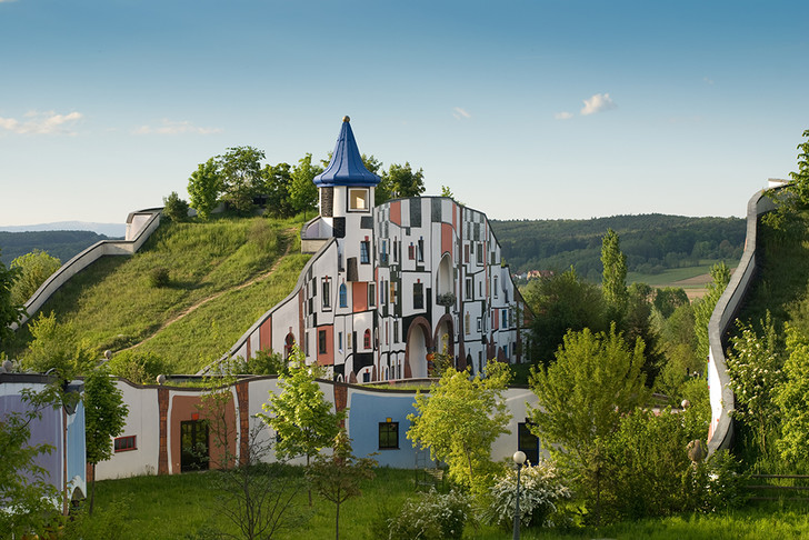 6 самых интересных отелей-памятников архитектуры