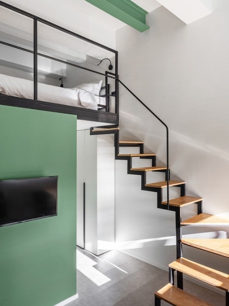 Как дизайнер увеличила площадь 20-метровых апартаментов в 1,5 раза и оформила визуально просторный интерьер