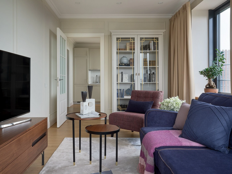 Синий диван в интерьере: советы по выбору и лучшие варианты сочетаний + 105 фото