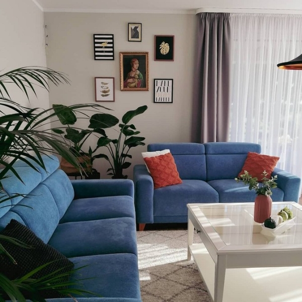 Синий диван в интерьере: советы по выбору и лучшие варианты сочетаний + 105 фото