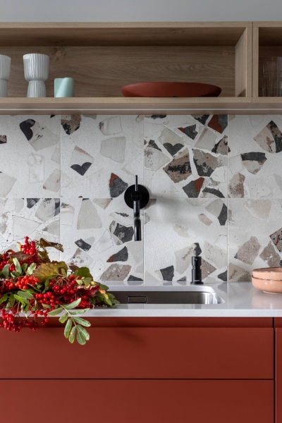 Воздушная квартира 48 м² с яркими акцентами в Минске