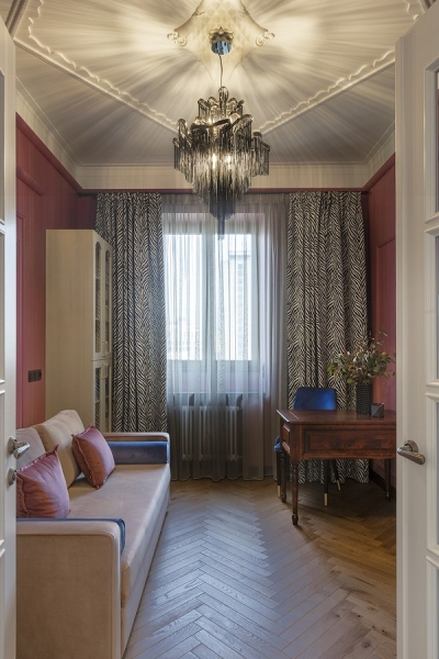 
                                До и после: эффектный интерьер квартиры в Доме сотрудников Наркомсвязи в Москве                            