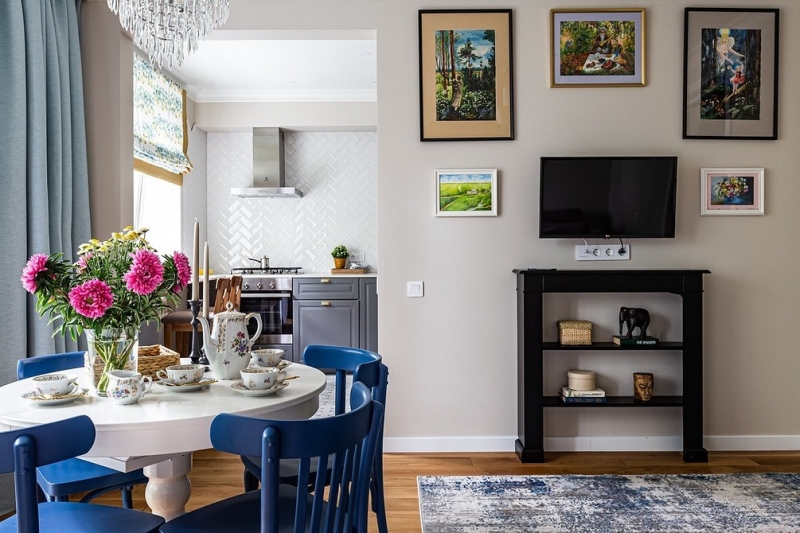 
                                Ремонт в двухкомнатной хрущевке: идеи дизайна, разбор планировок и примеры проектов (113 фото)                            