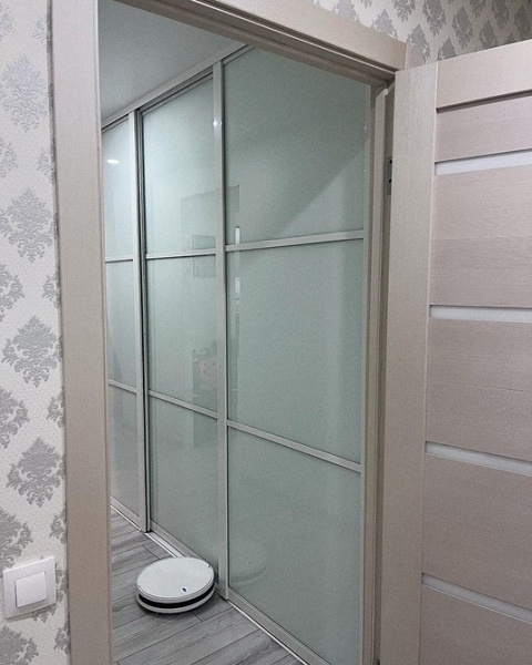 
                                Ремонт в двухкомнатной хрущевке: идеи дизайна, разбор планировок и примеры проектов (113 фото)                            