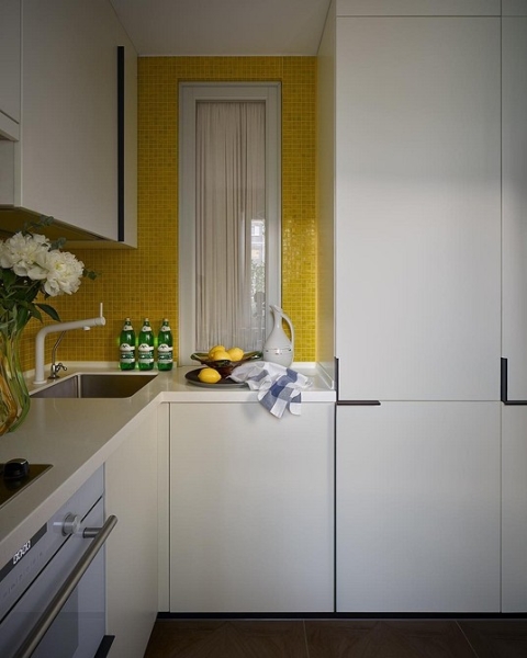 
                                Ремонт в двухкомнатной хрущевке: идеи дизайна, разбор планировок и примеры проектов (113 фото)                            