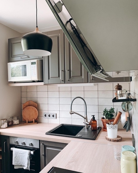 
                                Ремонт в двухкомнатной хрущевке: идеи дизайна, разбор планировок и примеры проектов (113 фото)                            