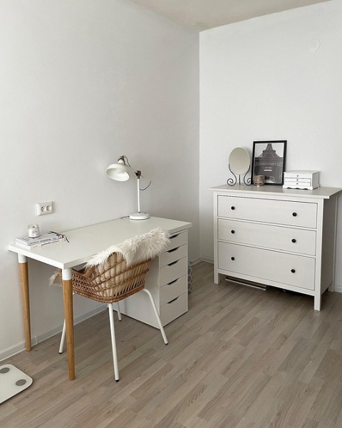 
                                Ремонт в двухкомнатной хрущевке: идеи дизайна, разбор планировок и примеры проектов (113 фото)                            