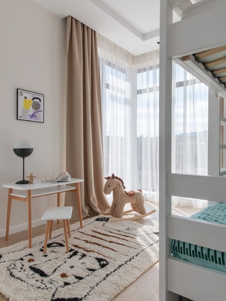 Таунхаус у Черного моря для большой семьи с четырьмя детьми